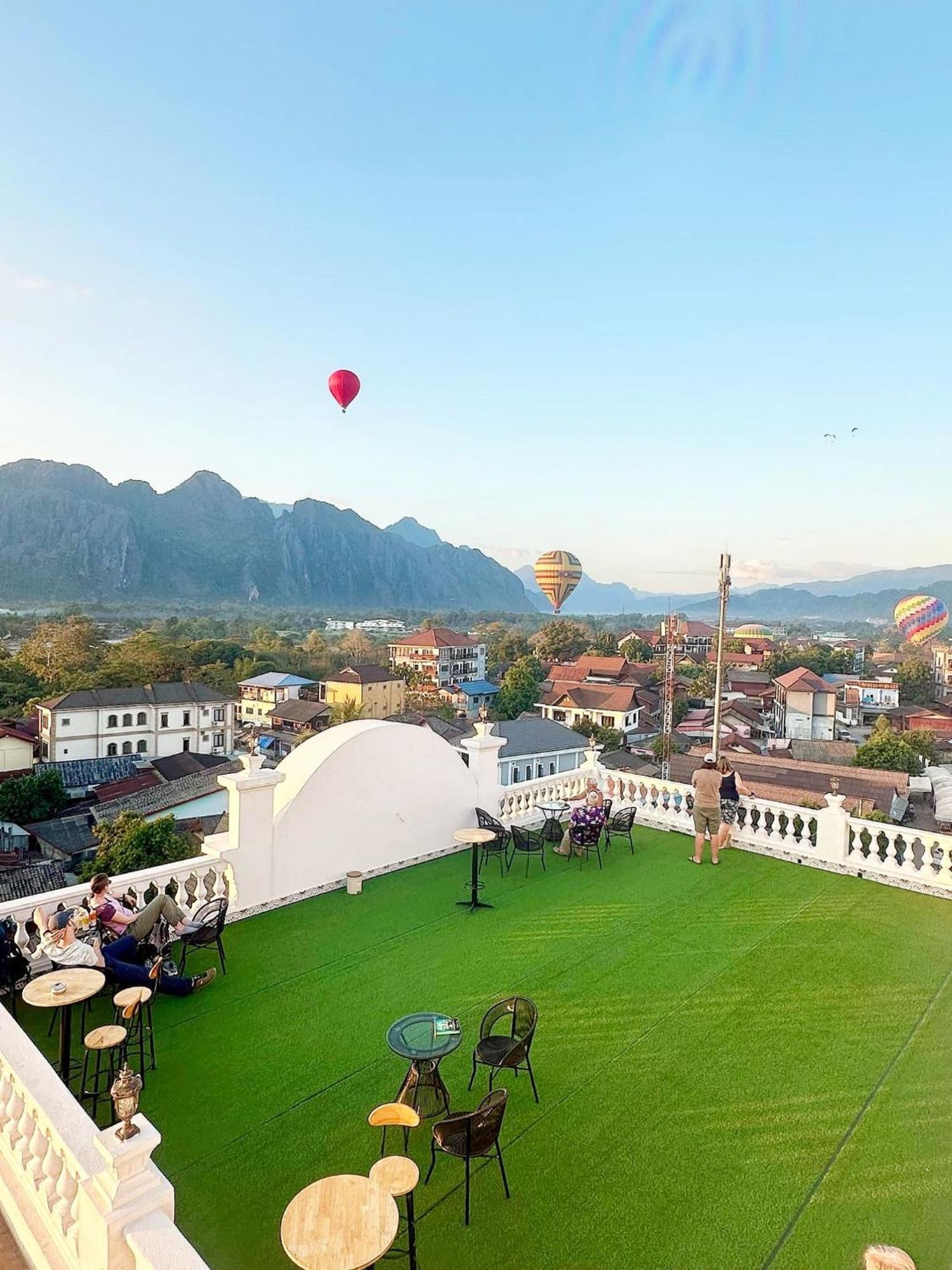 Sky Hotel Vang Vieng Ngoại thất bức ảnh